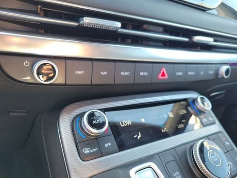 Used 2024 Hyundai Palisade Calligraphy image 24