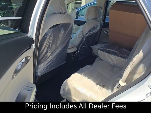 New 2026 Genesis GV70 2.5T Select AWD/4WD image 5