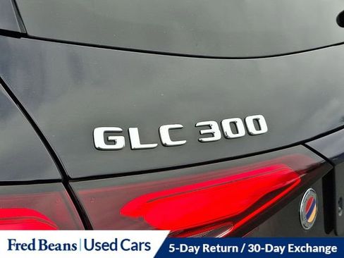 Used 2023 Mercedes-Benz GLC 300 4MATIC image 32