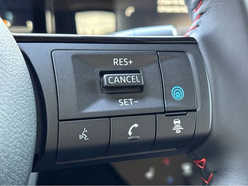 New 2026 Nissan Kicks SR w/ SR Premium Package FWD image 14