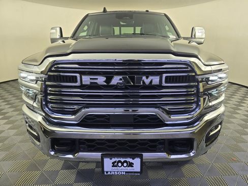 New 2026 RAM 2500 Laramie AWD/4WD image 9