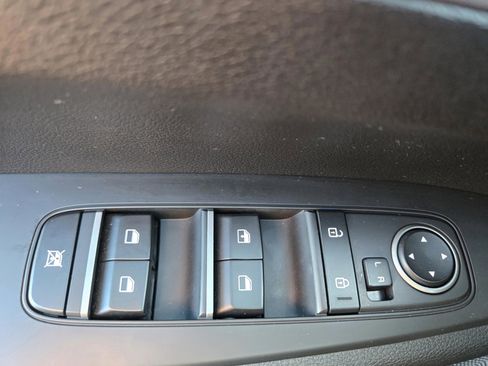 Certified 2023 Kia Forte LXS w/ LXS Technology Package image 14