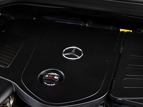 Used 2024 Mercedes-Benz GLE 350 4MATIC image 98