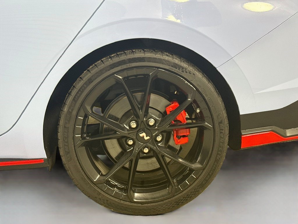 Used 2025 Hyundai Elantra N FWD image 36