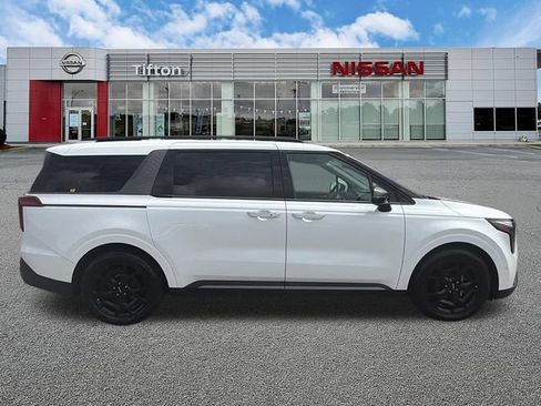 Used 2025 Kia Carnival SX Prestige FWD image 8