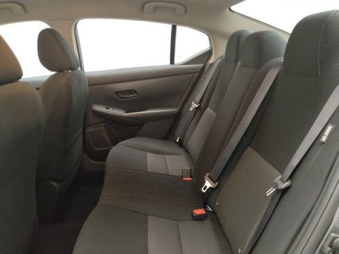 Used 2025 Nissan Sentra SV FWD image 18