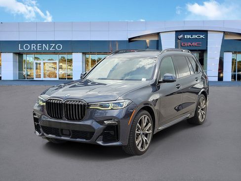 Used 2022 BMW X7 M50i w/ Dynamic Handling Package AWD/4WD image 1