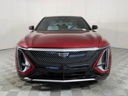 Certified 2024 Cadillac Lyriq Luxury RWD image 12