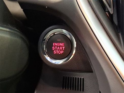 Certified 2025 Subaru Crosstrek 2.0i Premium image 25