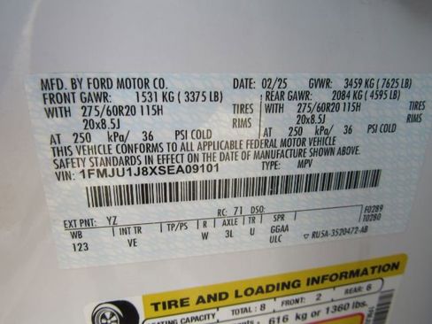 Used 2025 Ford Expedition Active image 60