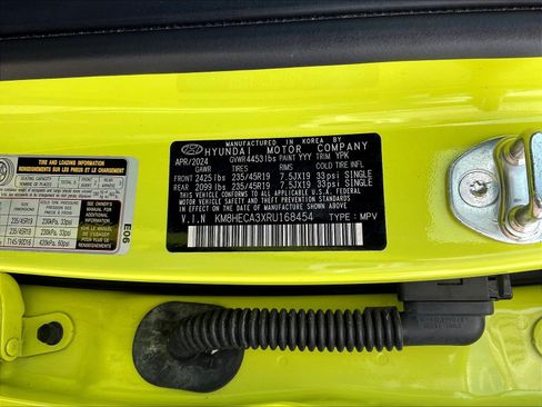 Certified 2024 Hyundai Kona Limited AWD/4WD image 19