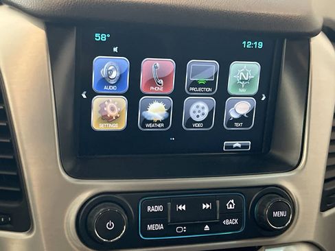 Used 2018 GMC Yukon XL SLT w/ Open Road Package image 16