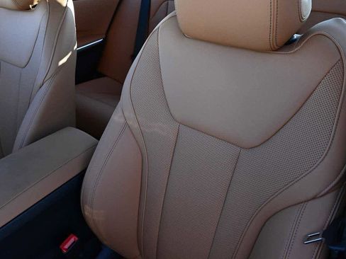 Used 2026 BMW 330i Sedan w/ Premium Package RWD image 9