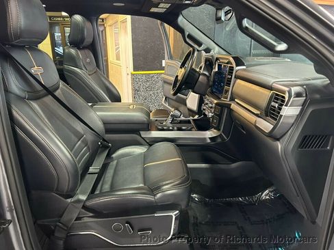 Used 2022 Ford F150 Platinum AWD/4WD image 25