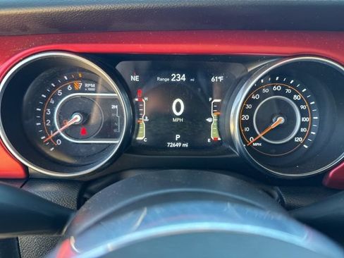 Used 2023 Jeep Gladiator Rubicon w/ Cold Weather Group AWD/4WD image 17
