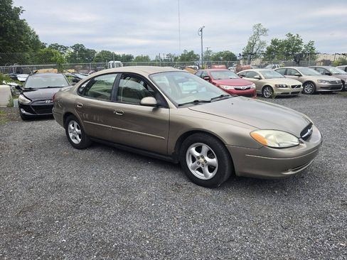 Used 2003 Ford Taurus SES FWD image 6
