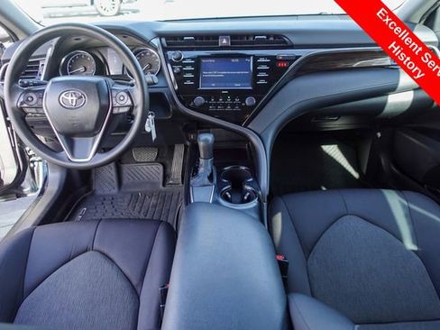 Certified 2020 Toyota Camry LE image 4