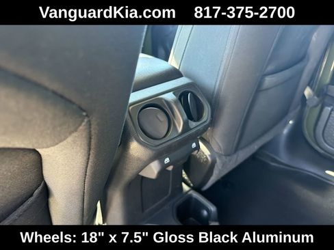 Used 2021 Jeep Wrangler Unlimited Sport AWD/4WD image 25