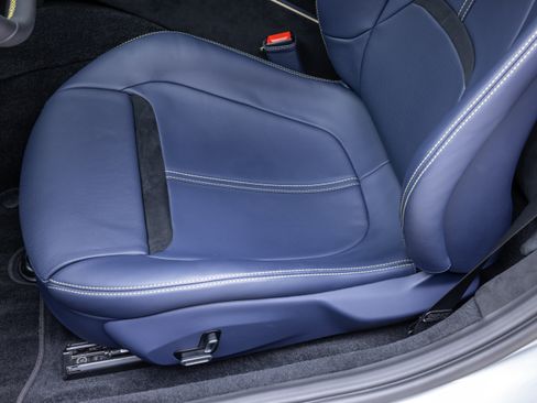 Used 2023 Ferrari Roma image 33