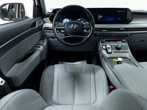 Used 2024 Hyundai Palisade SEL image 3