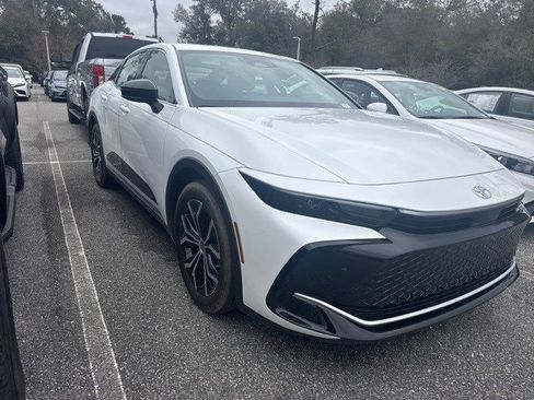 Certified 2026 Toyota Crown XLE image 11