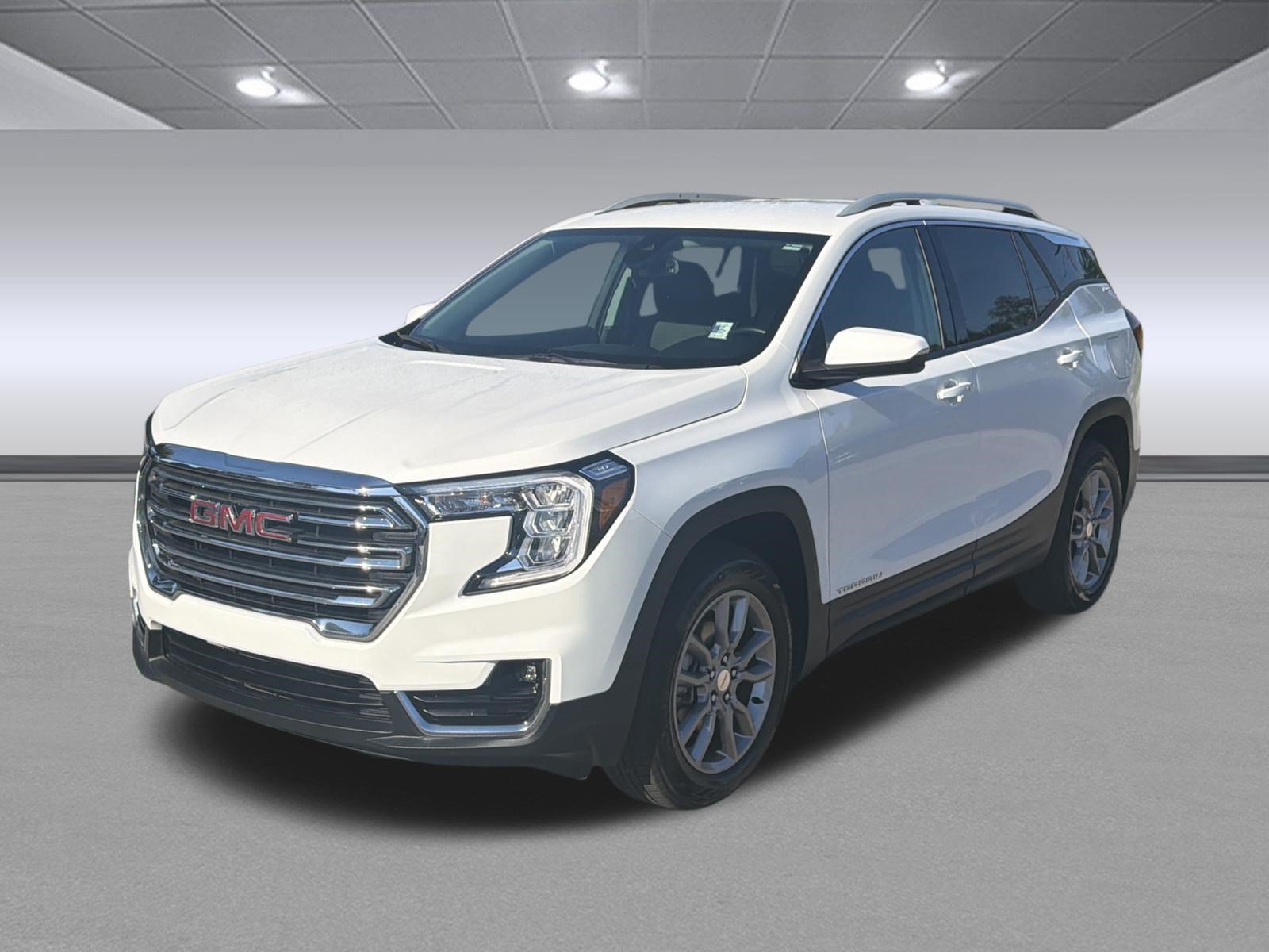 Used 2024 GMC Terrain SLT AWD/4WD image 7