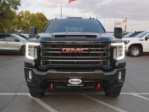 Used 2023 GMC Sierra 3500 AT4 w/ AT4 Preferred Package AWD/4WD image 2