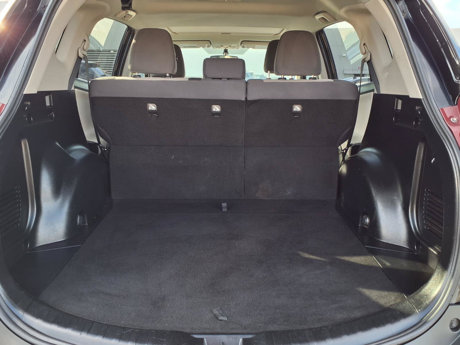 Used 2015 Toyota RAV4 XLE FWD image 12