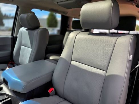 Used 2015 Toyota Sequoia Platinum AWD/4WD image 34