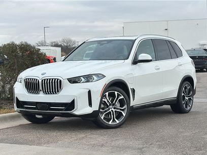 New 2026 BMW X5 xDrive50e w/ Premium Package