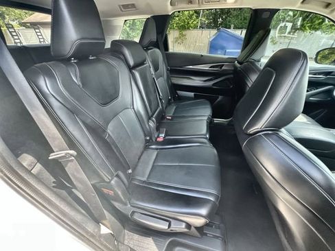 Used 2022 INFINITI QX60 Luxe w/ Cargo Package image 18