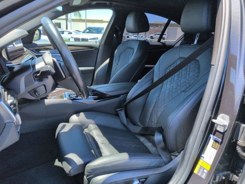Used 2021 BMW 530e w/ Parking Assistance Package RWD image 16