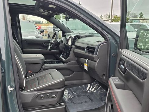 Used 2026 GMC Yukon XL AT4 Ultimate AWD/4WD image 11
