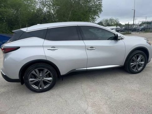 Used 2019 Nissan Murano Platinum w/ Cargo Package FWD image 9