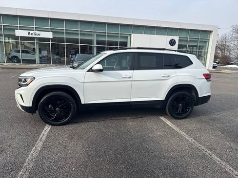 Certified 2023 Volkswagen Atlas SE w/ Panoramic Sunroof Package image 5