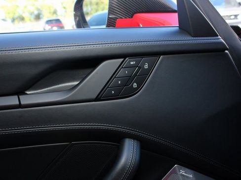 Used 2025 Porsche 911 Targa 4 GTS image 28