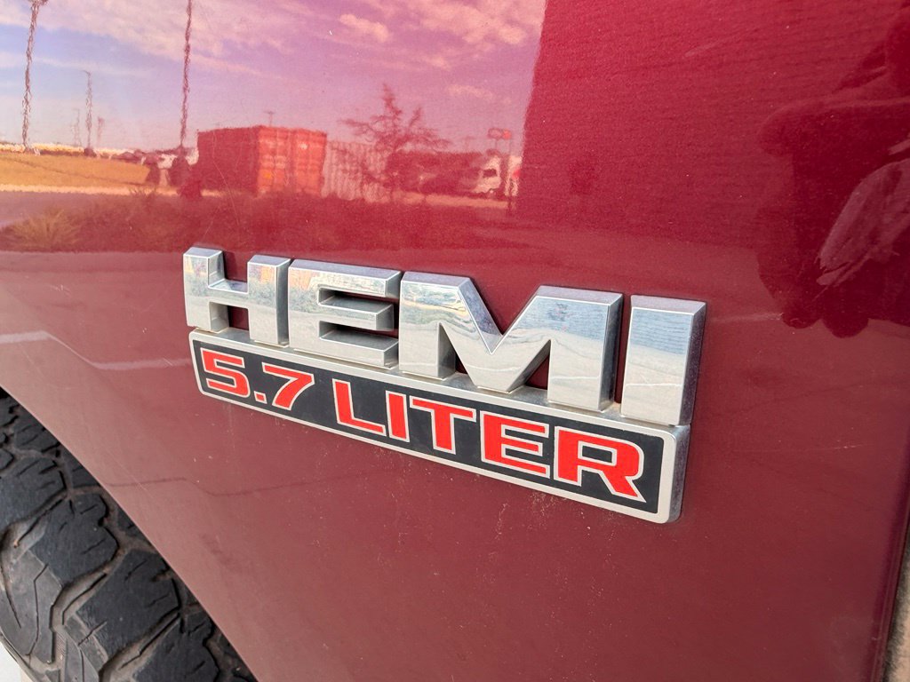 Used 2018 RAM 1500 Express AWD/4WD image 6