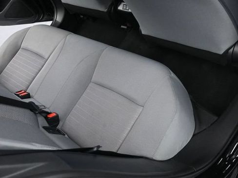 Used 2025 Toyota Corolla SE FWD image 31