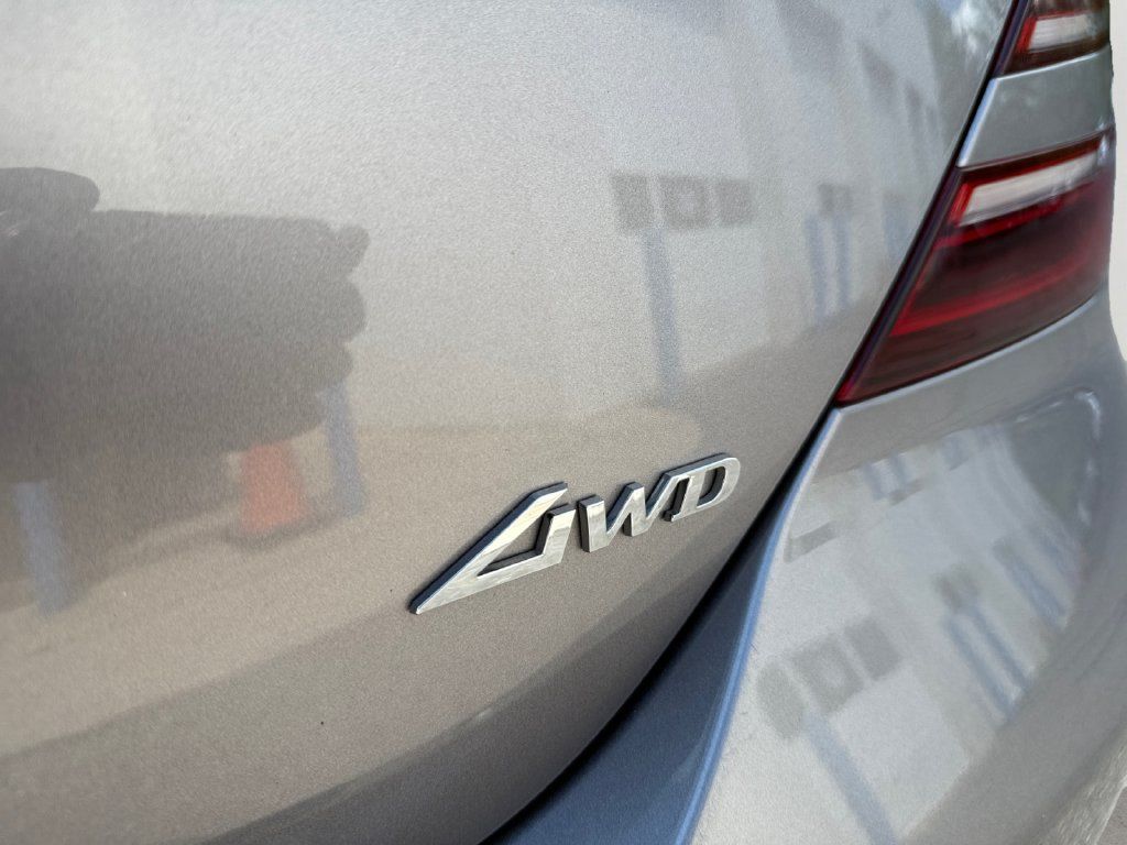 Used 2025 Genesis G70 2.5T AWD/4WD image 31