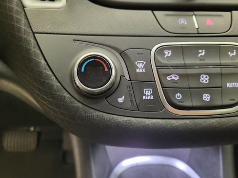 Used 2023 Chevrolet Malibu LT image 7