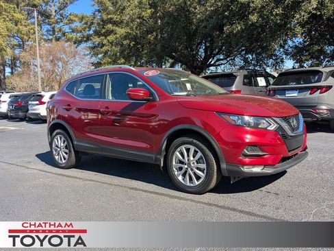 Used 2022 Nissan Rogue Sport SV image 1
