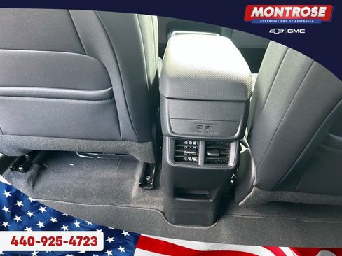 New 2026 Chevrolet Equinox LT w/ Convenience Package II image 24