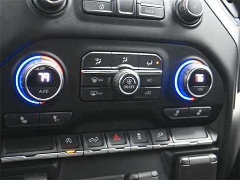 Used 2020 Chevrolet Silverado 1500 LT w/ Convenience Package image 19