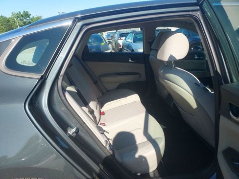 Used 2016 Kia Optima LX FWD image 25