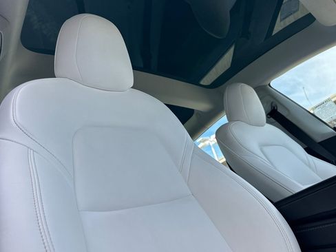 Used 2022 Tesla Model 3 Long Range image 15