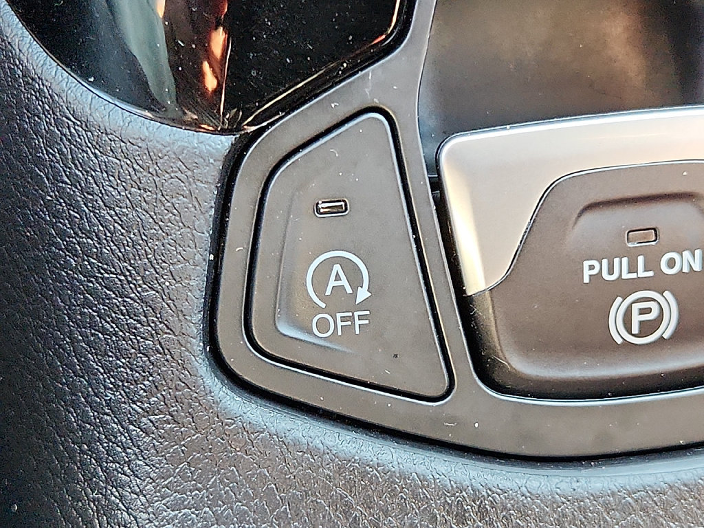 Used 2020 Jeep Compass Latitude FWD image 23