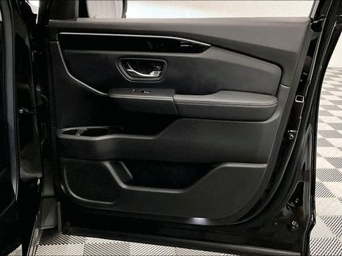Used 2025 Honda Pilot Touring image 22