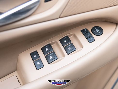 Used 2019 Cadillac Escalade ESV Platinum image 40