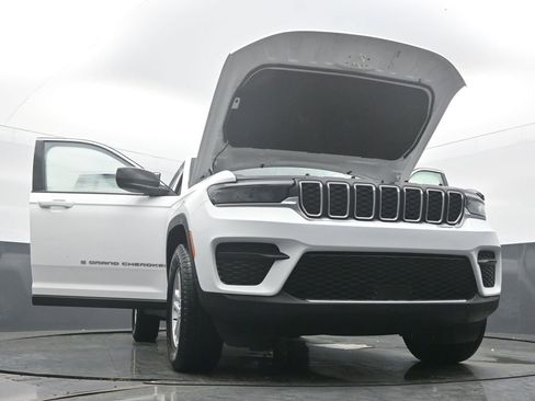 Used 2023 Jeep Grand Cherokee Laredo w/ Trailer Tow Prep Group (B) image 58
