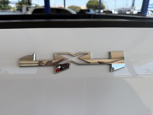 Used 2021 GMC Sierra 1500 SLT w/ SLT Convenience Package image 13